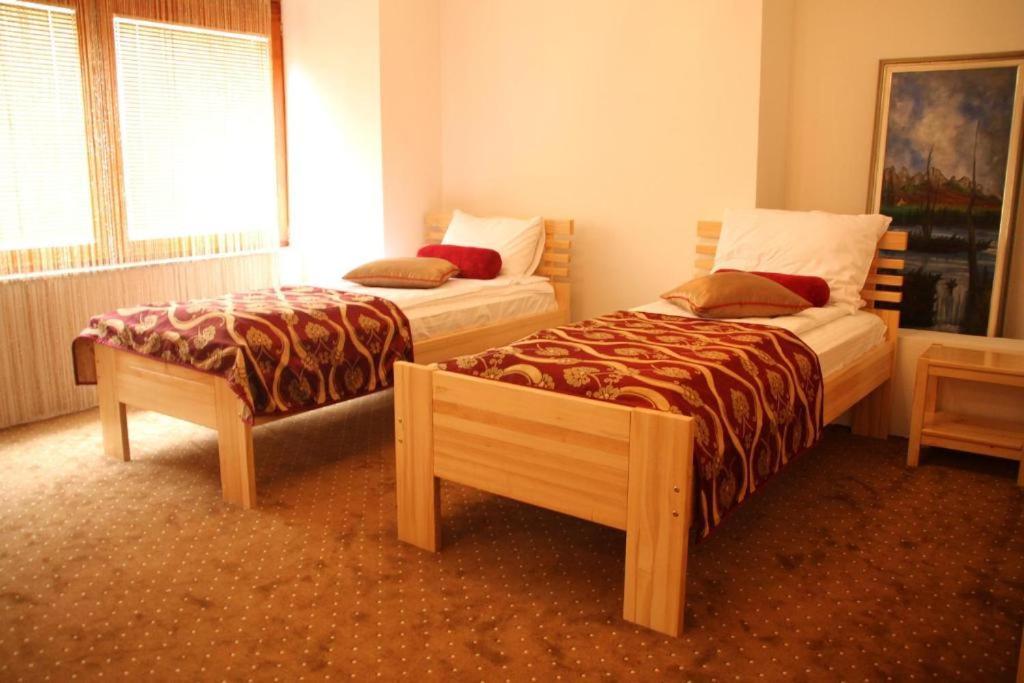 Hotel Berr Сараево Екстериор снимка