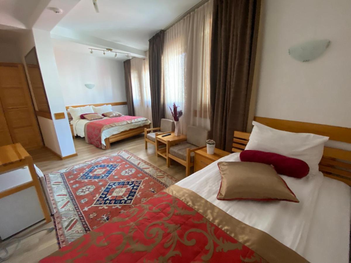 Hotel Berr Сараево Екстериор снимка