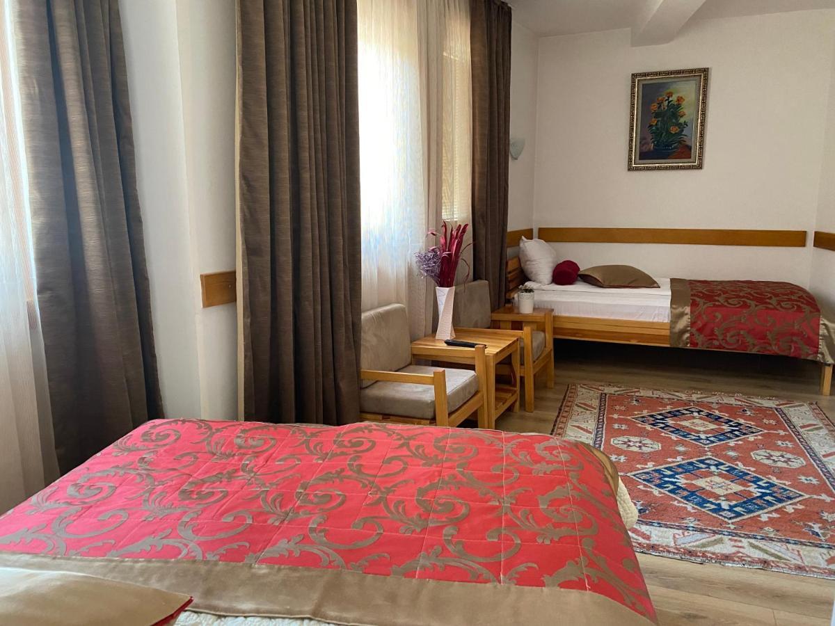 Hotel Berr Сараево Екстериор снимка