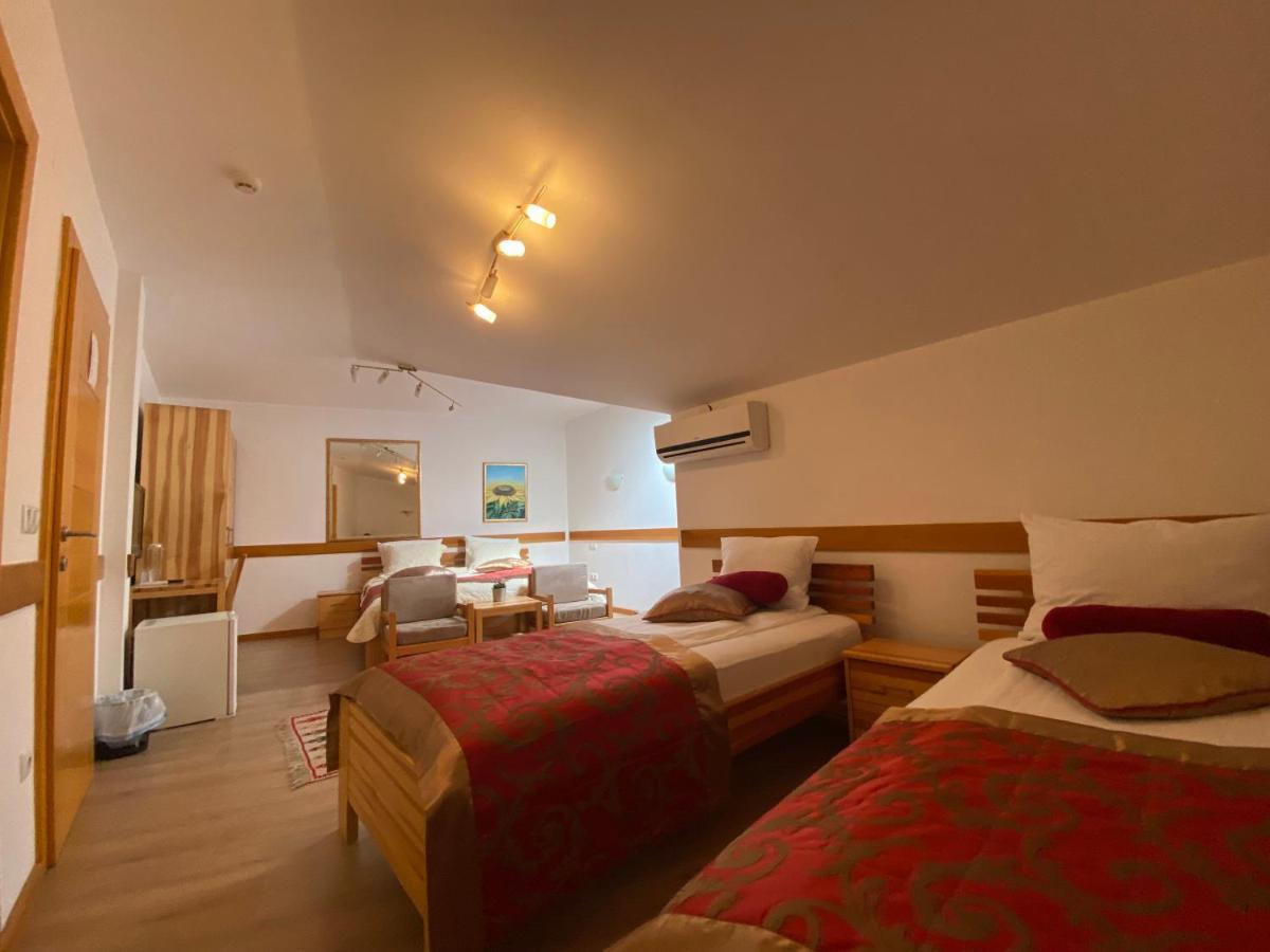 Hotel Berr Сараево Екстериор снимка
