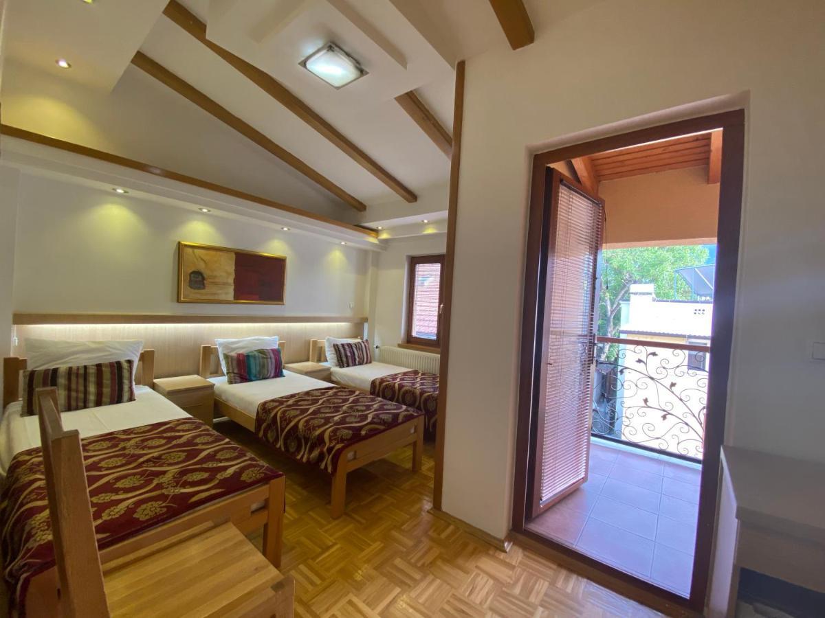 Hotel Berr Сараево Екстериор снимка