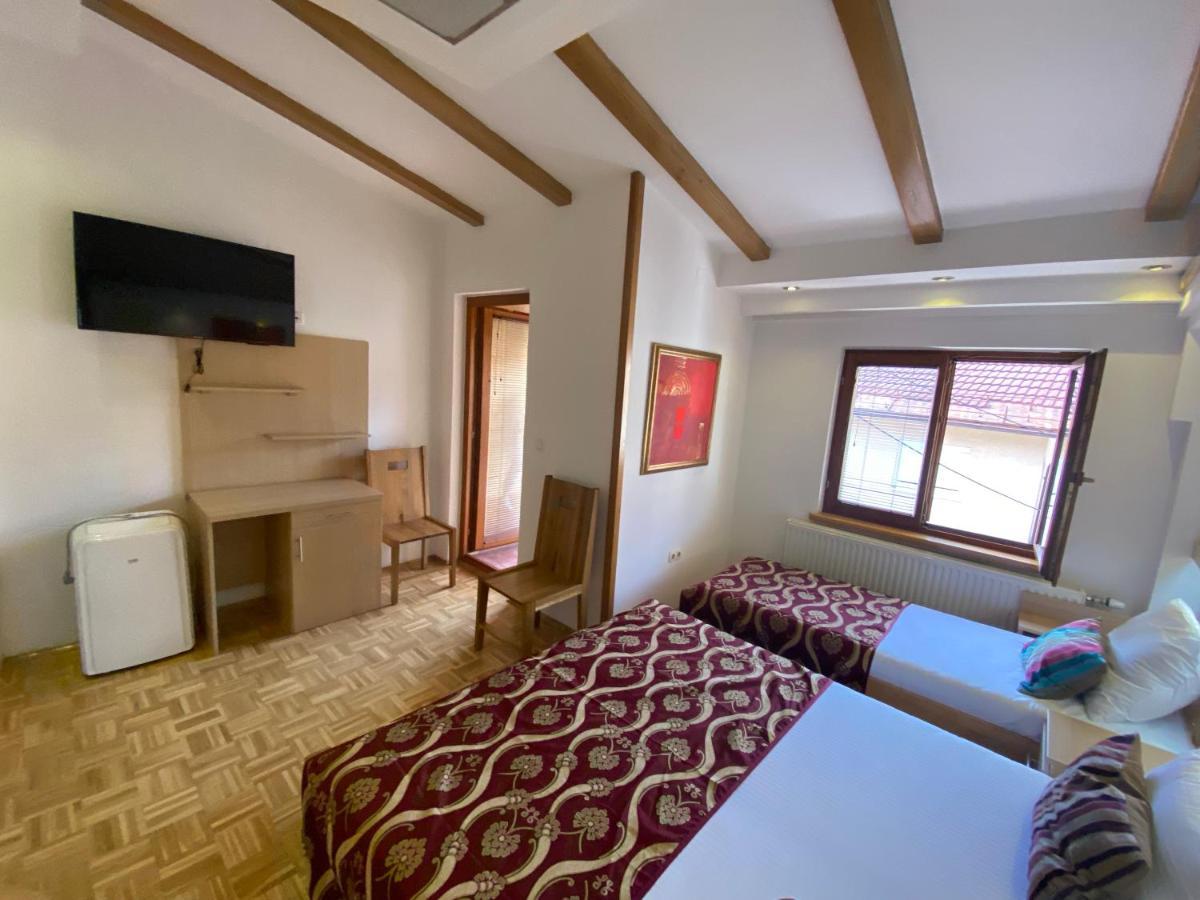 Hotel Berr Сараево Екстериор снимка